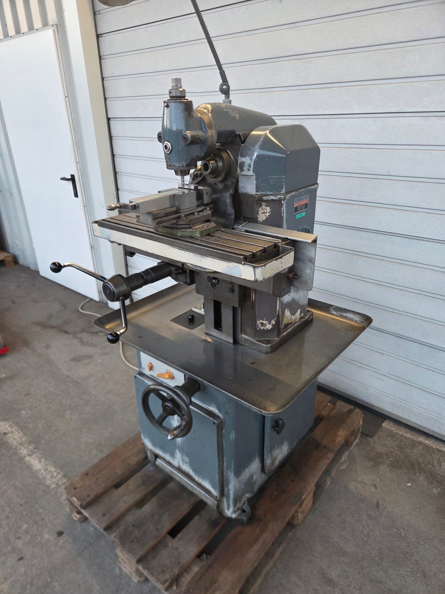 Aciera F3 Präzisions Universal Fräsmaschine