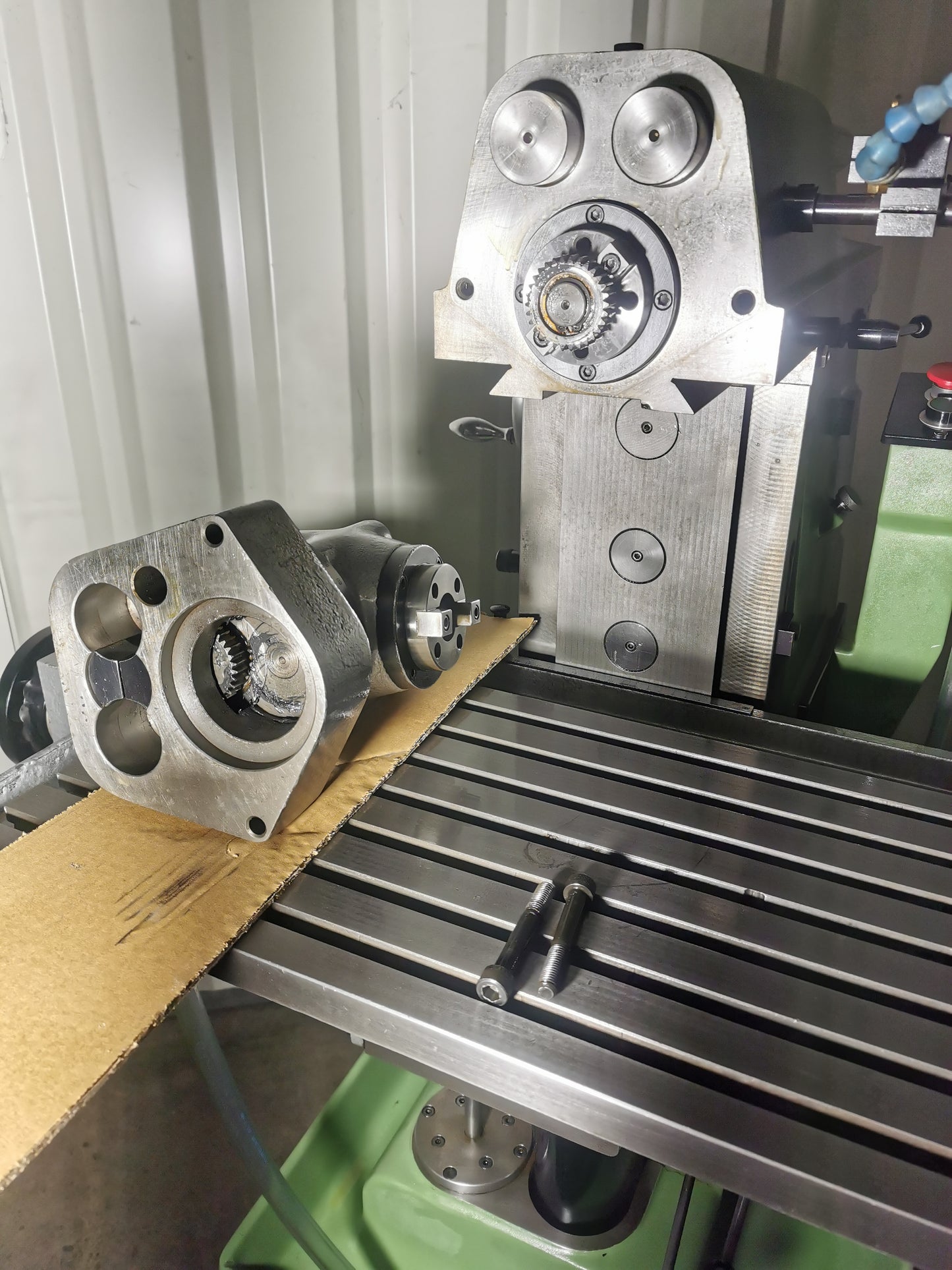 Sixis 103 Präzisions Fräsmaschine Bestzustand