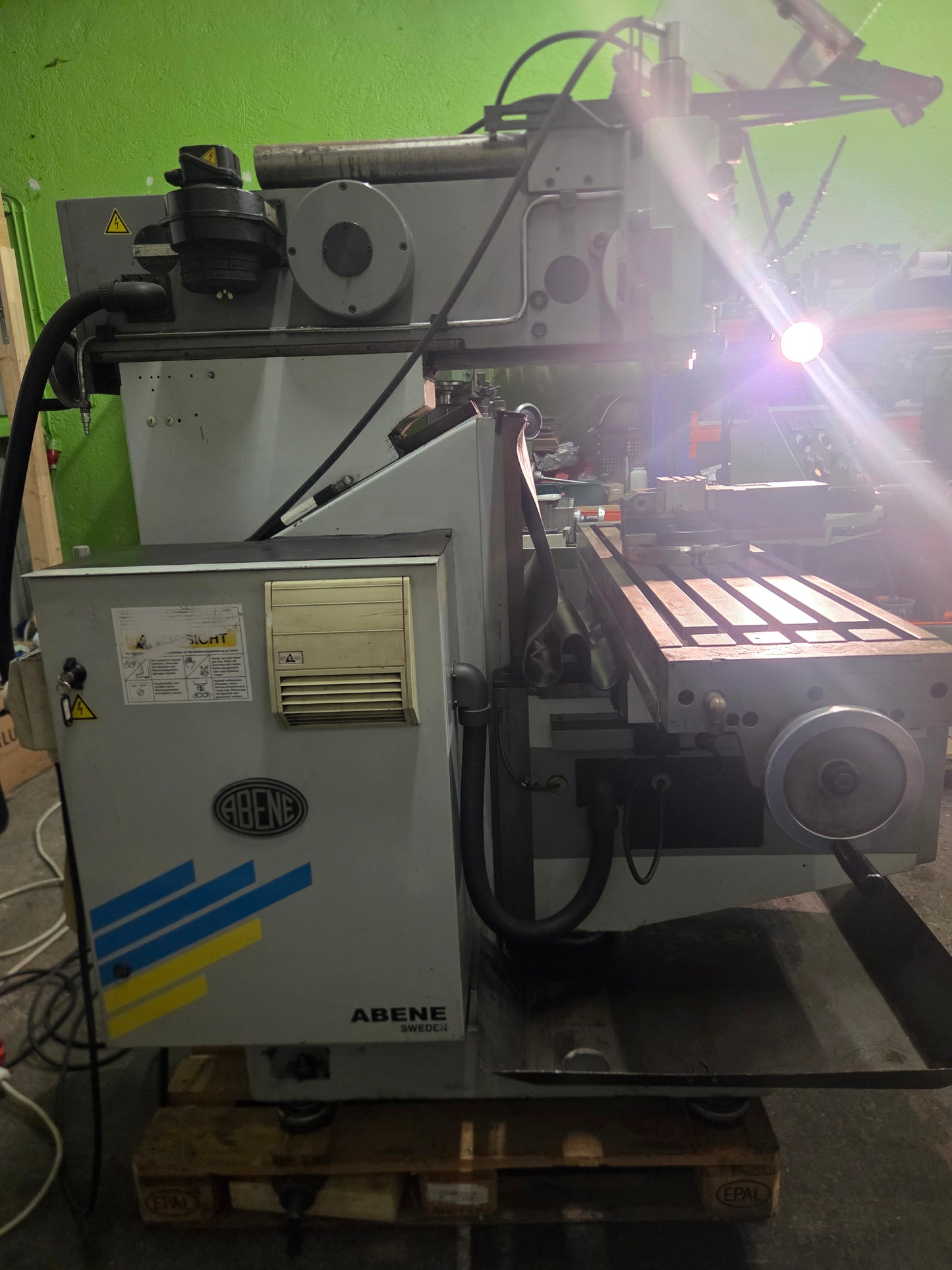 Abene VHF-350BS Fräsmaschine