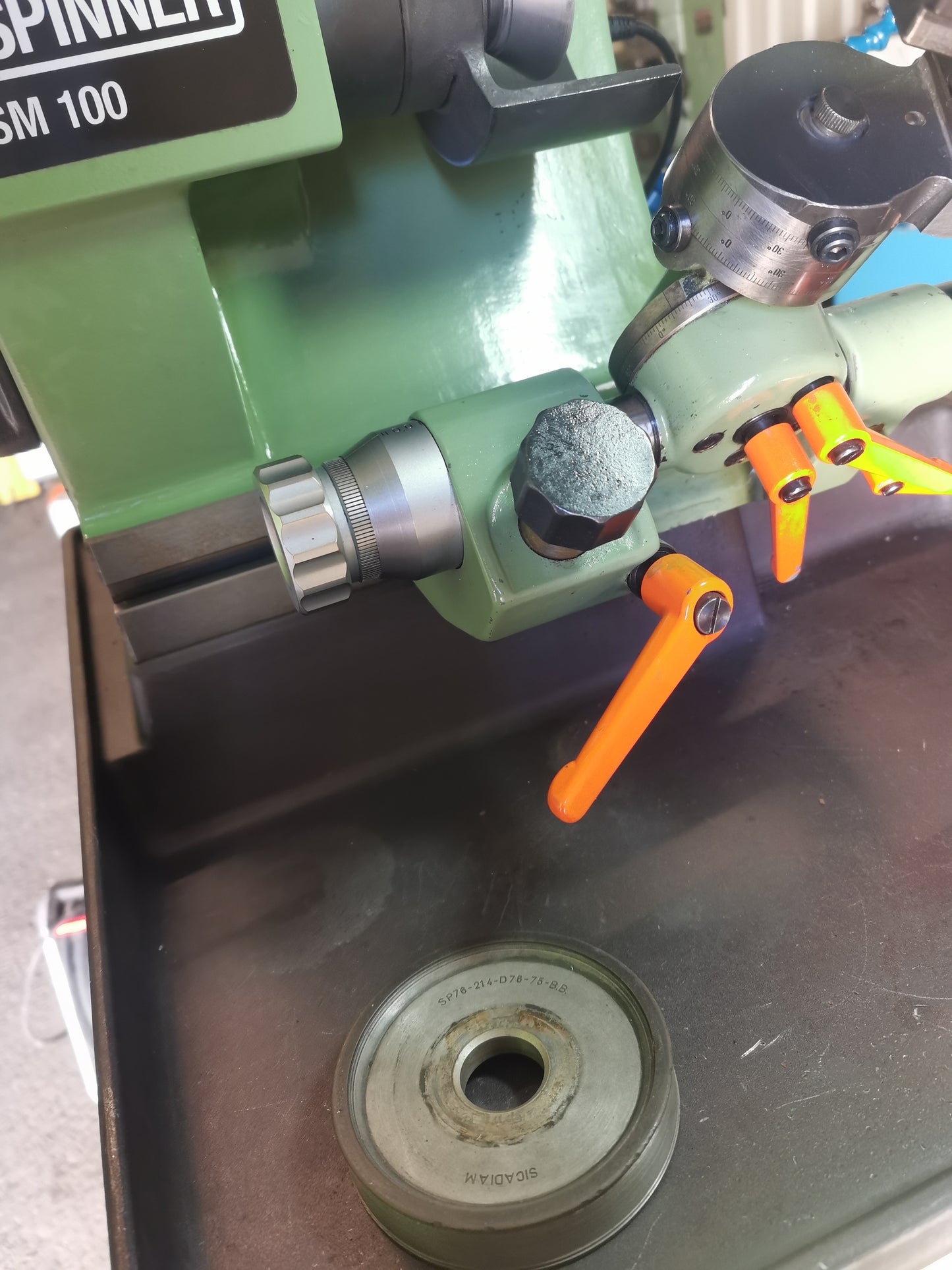 Spinner SM100 Stichelschleifmaschine Neuwertig