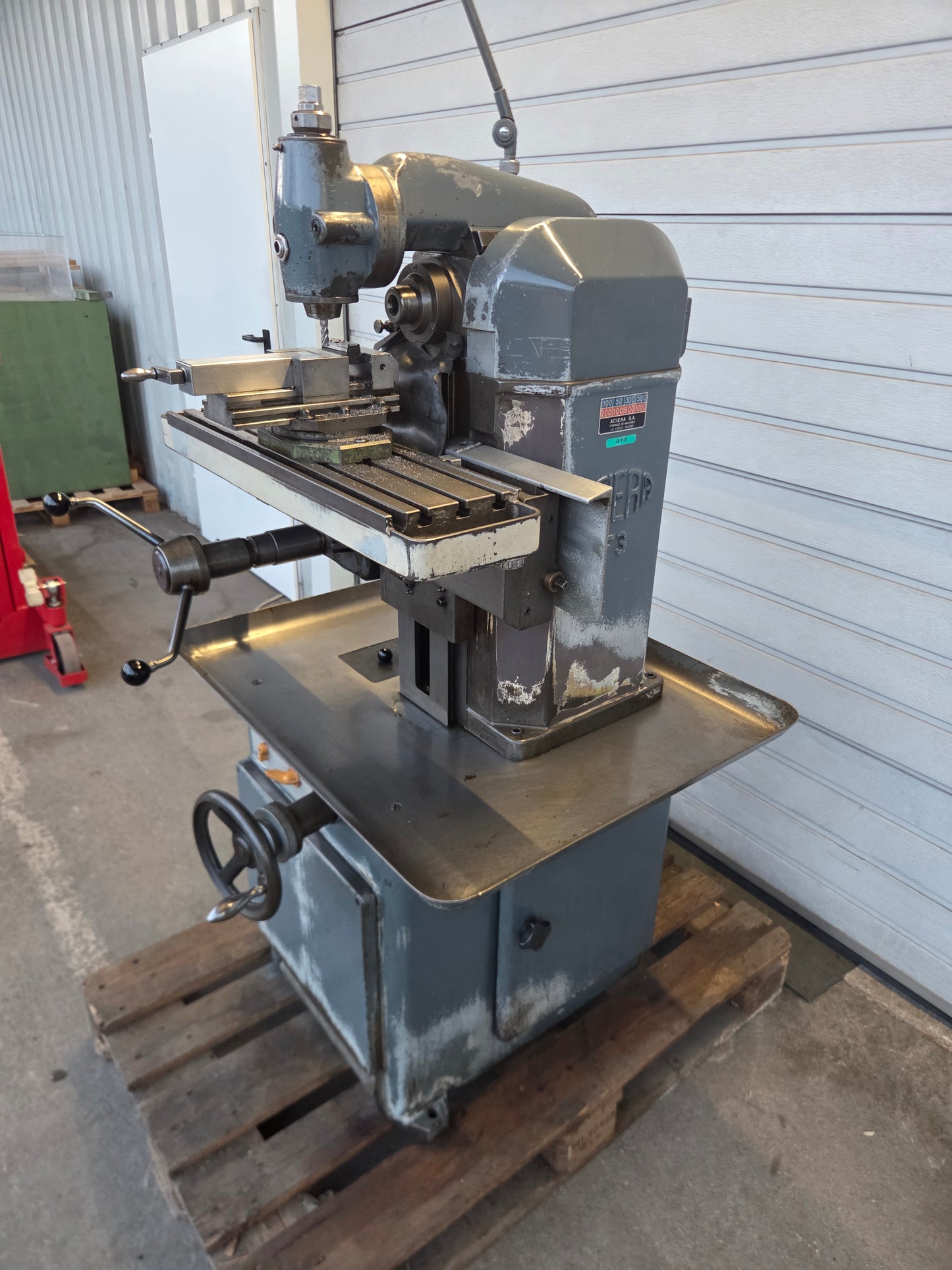 Aciera F3 Präzisions Universal Fräsmaschine