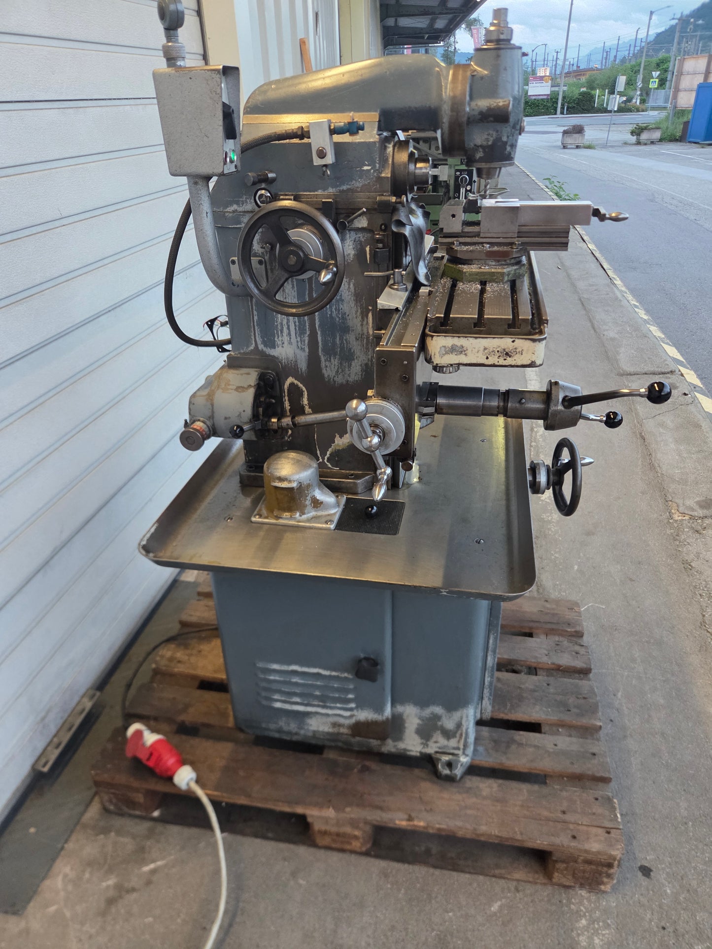 Aciera F3 Präzisions Universal Fräsmaschine