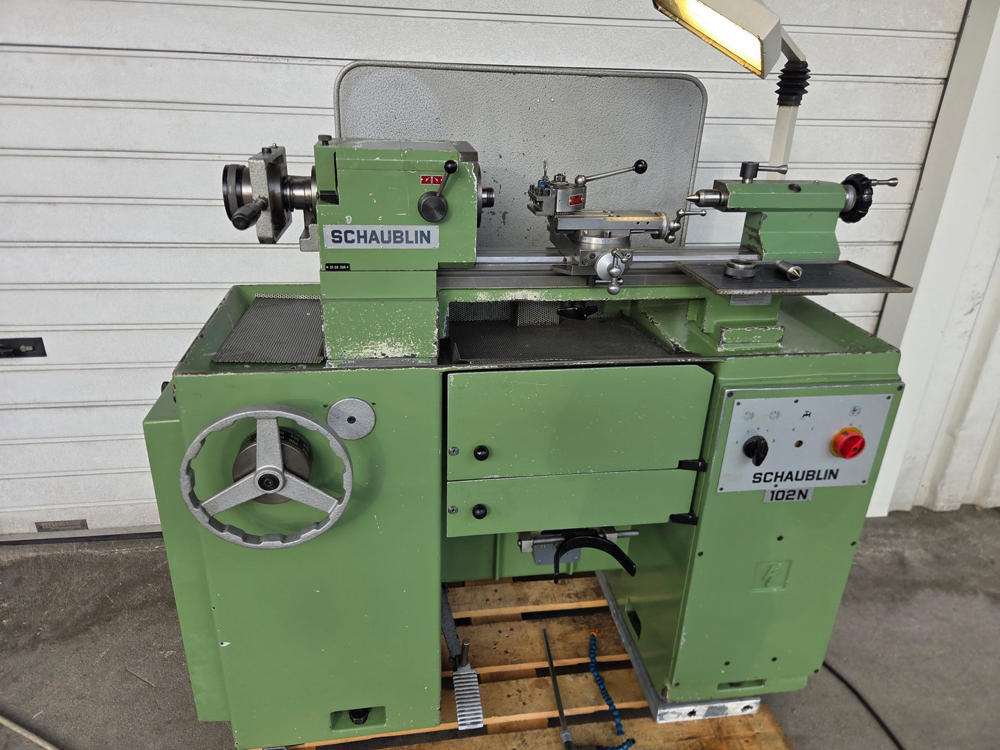 Schaublin 102 N80 Präzisions Drehmaschine mit Zubehör