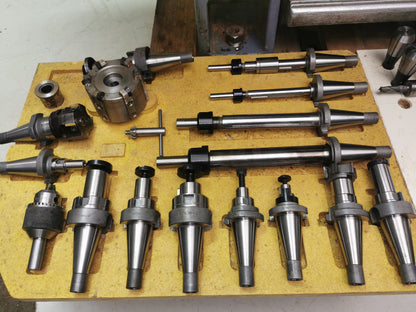 Schaublin 13 Präzisions Fräsmaschine mit Zubehör