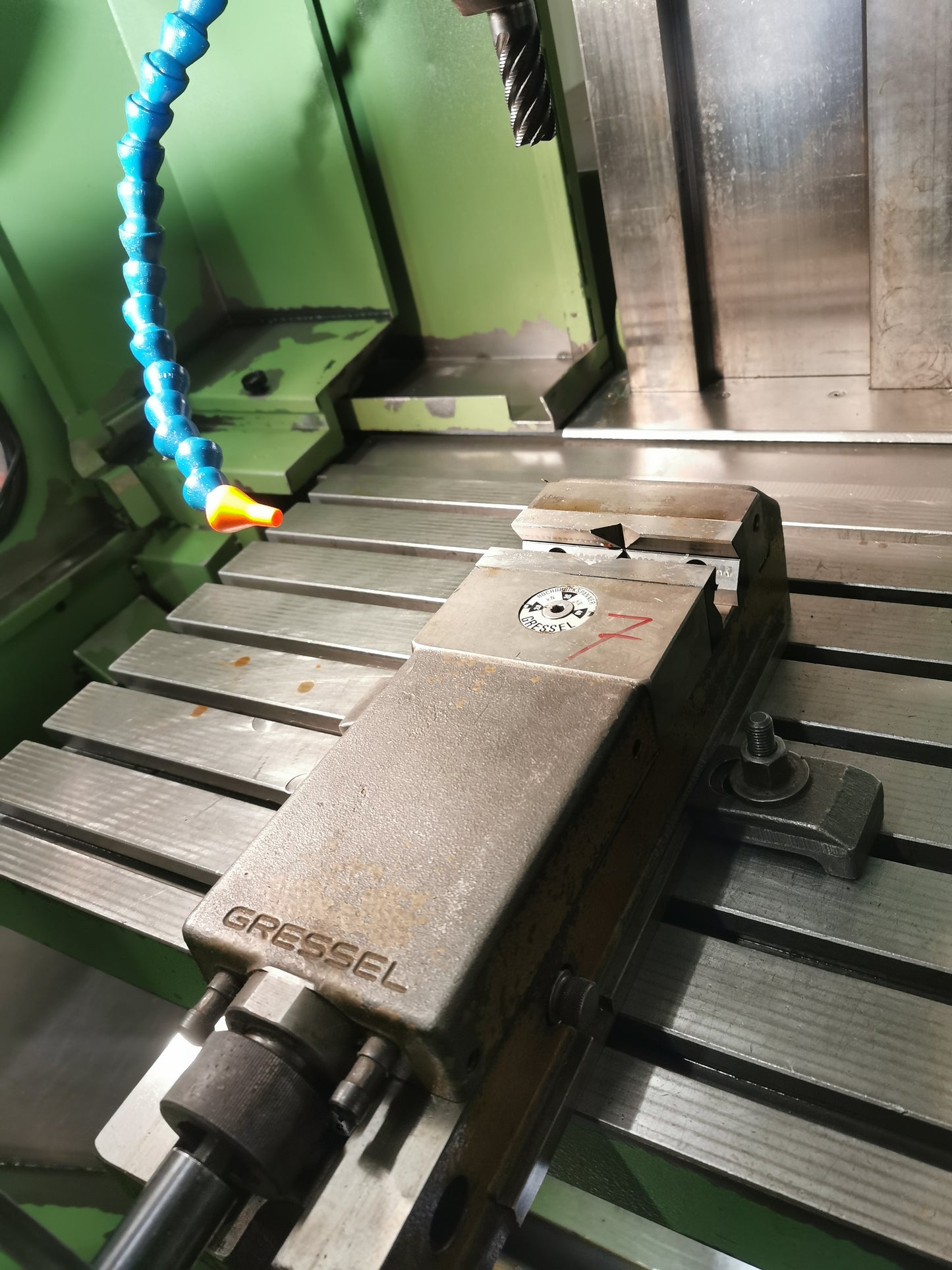 Deckel FP4MK Werkzeug Fräsmaschine mit viel Zubehör