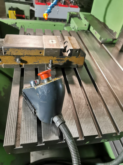 Deckel FP4MK Werkzeug Fräsmaschine mit viel Zubehör