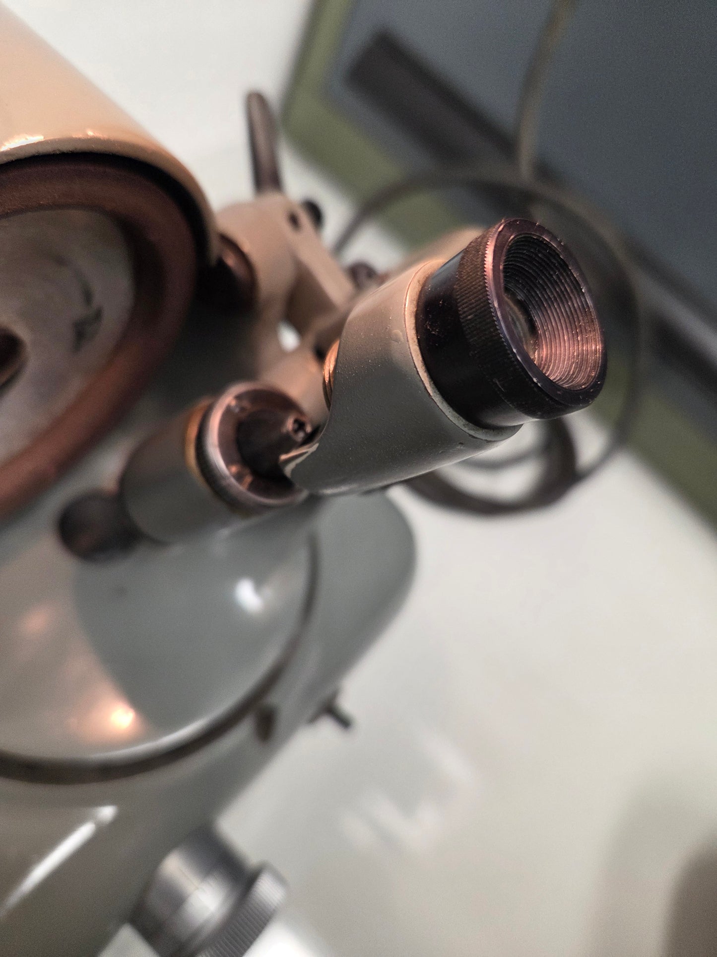 Meteor KBS-3 Präzisions Bohrerschleifmaschine