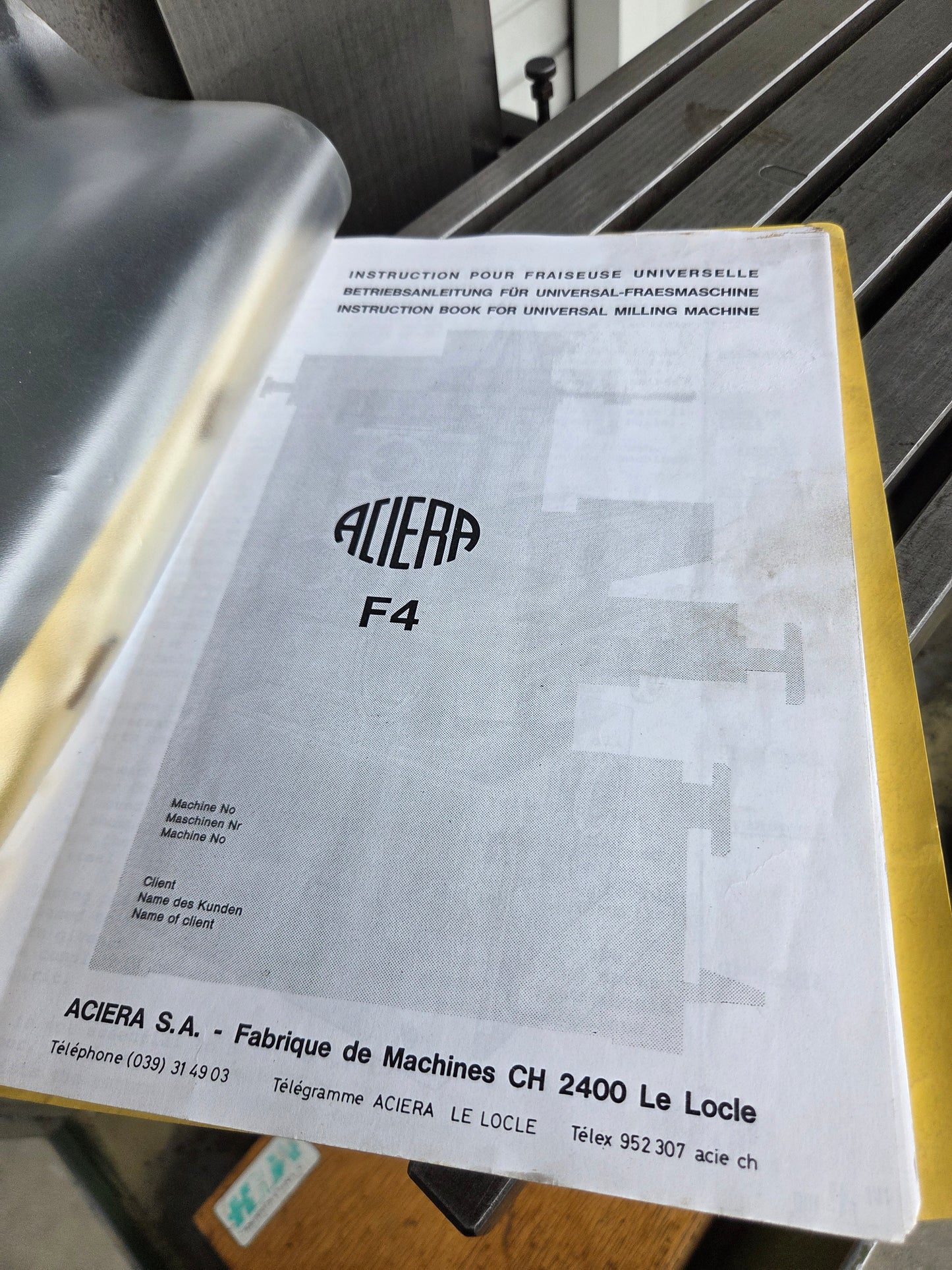 Aciera F4 Präzisions Universal Fräsmaschine