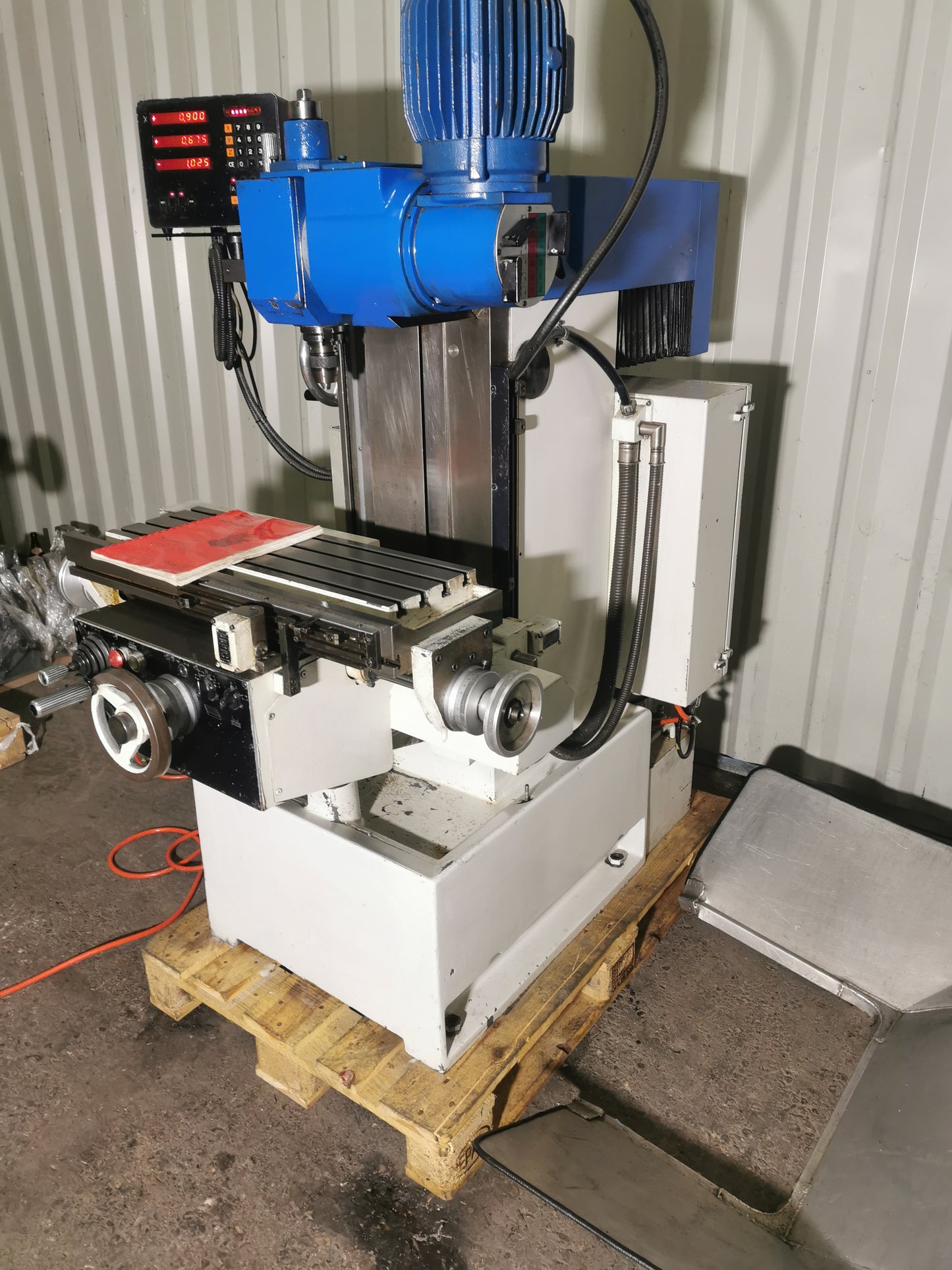 Schaublin 22 Präzisions Universal Fräsmaschine
