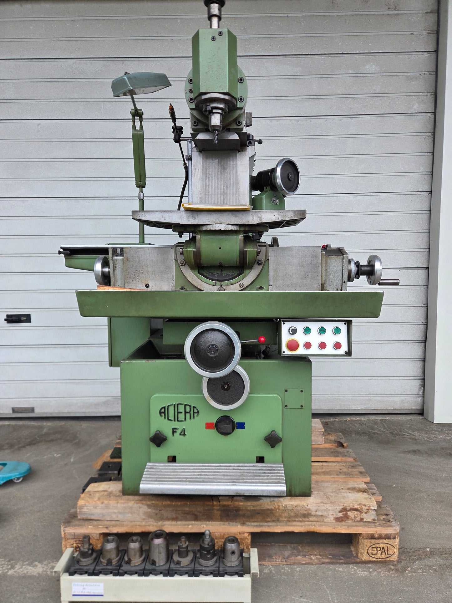 Aciera F4 Präzisions Universal Fräsmaschine