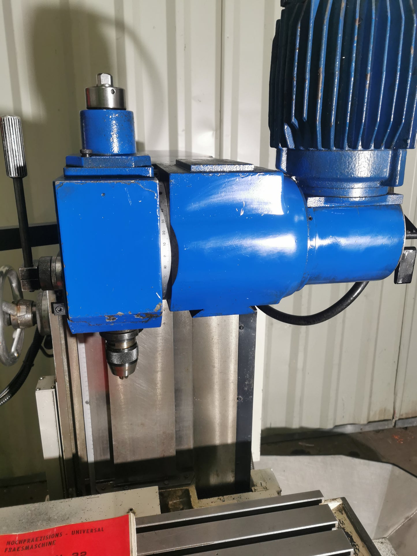 Schaublin 22 Präzisions Universal Fräsmaschine