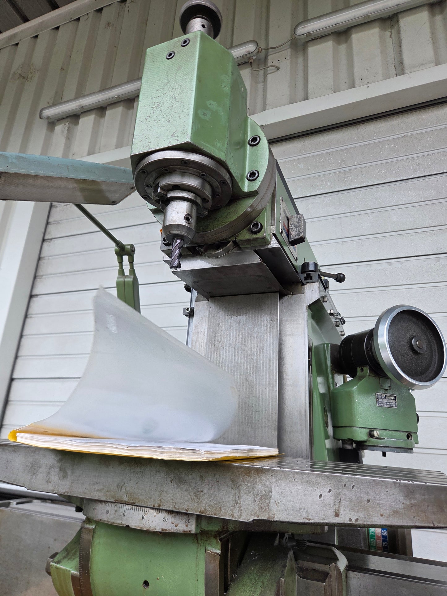 Aciera F4 Präzisions Universal Fräsmaschine