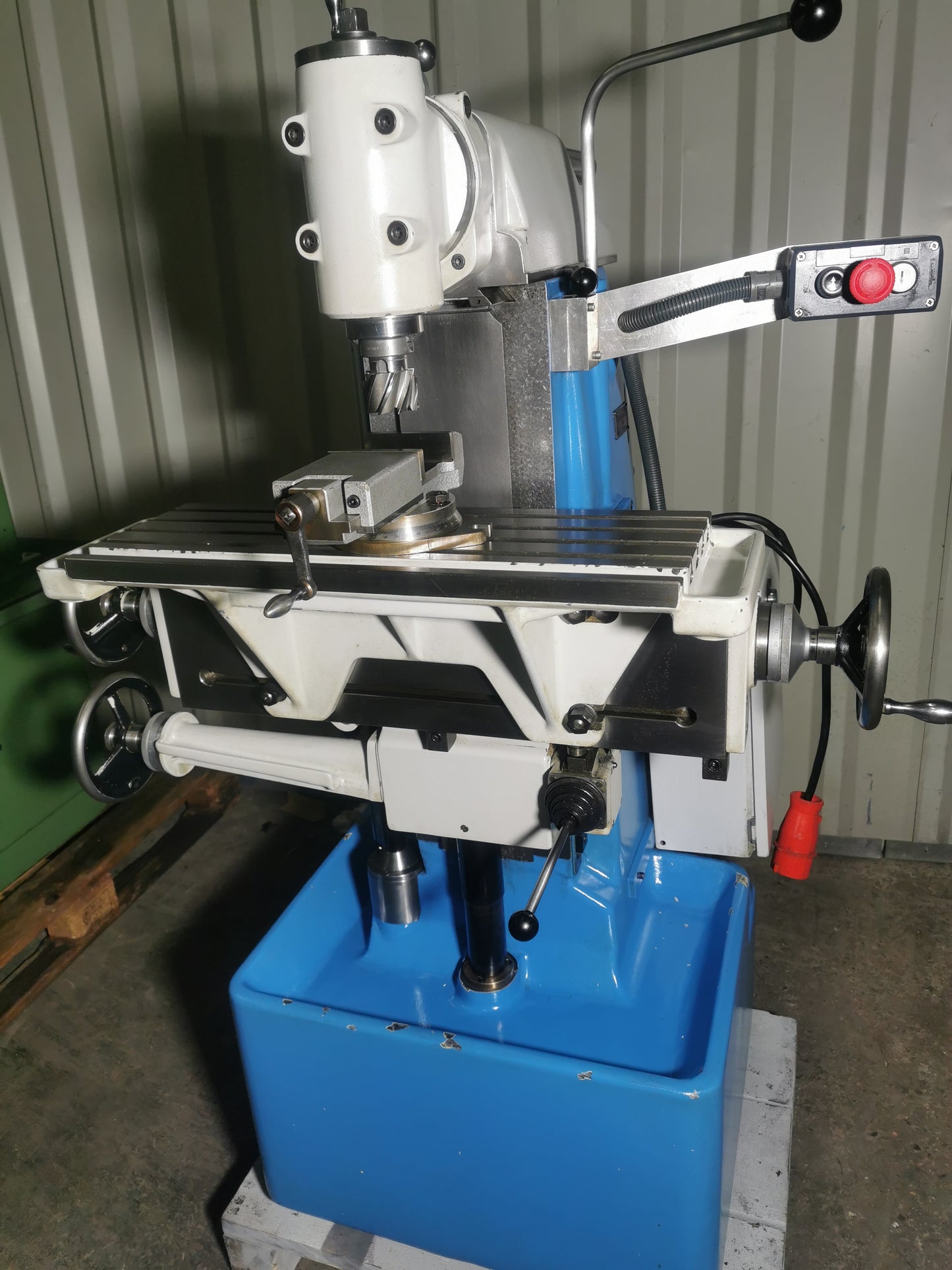Schaublin 13 Präzisions Fräsmaschine KOMPLETT REVIDIERT