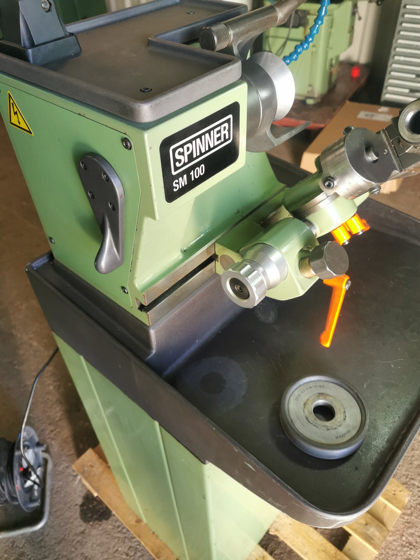 Spinner SM100 Stichelschleifmaschine Neuwertig