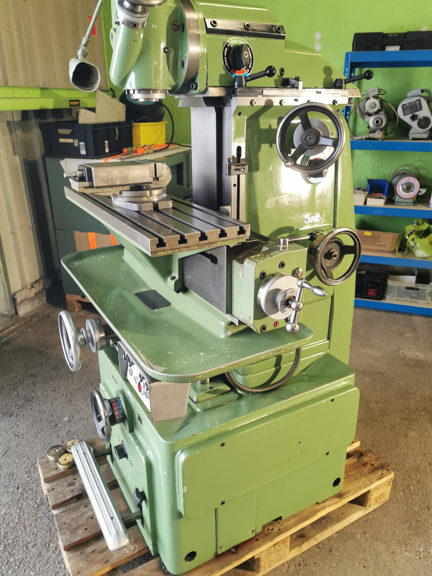 Aciera F4 Präzisions Universal Werkzeugfräsmaschine