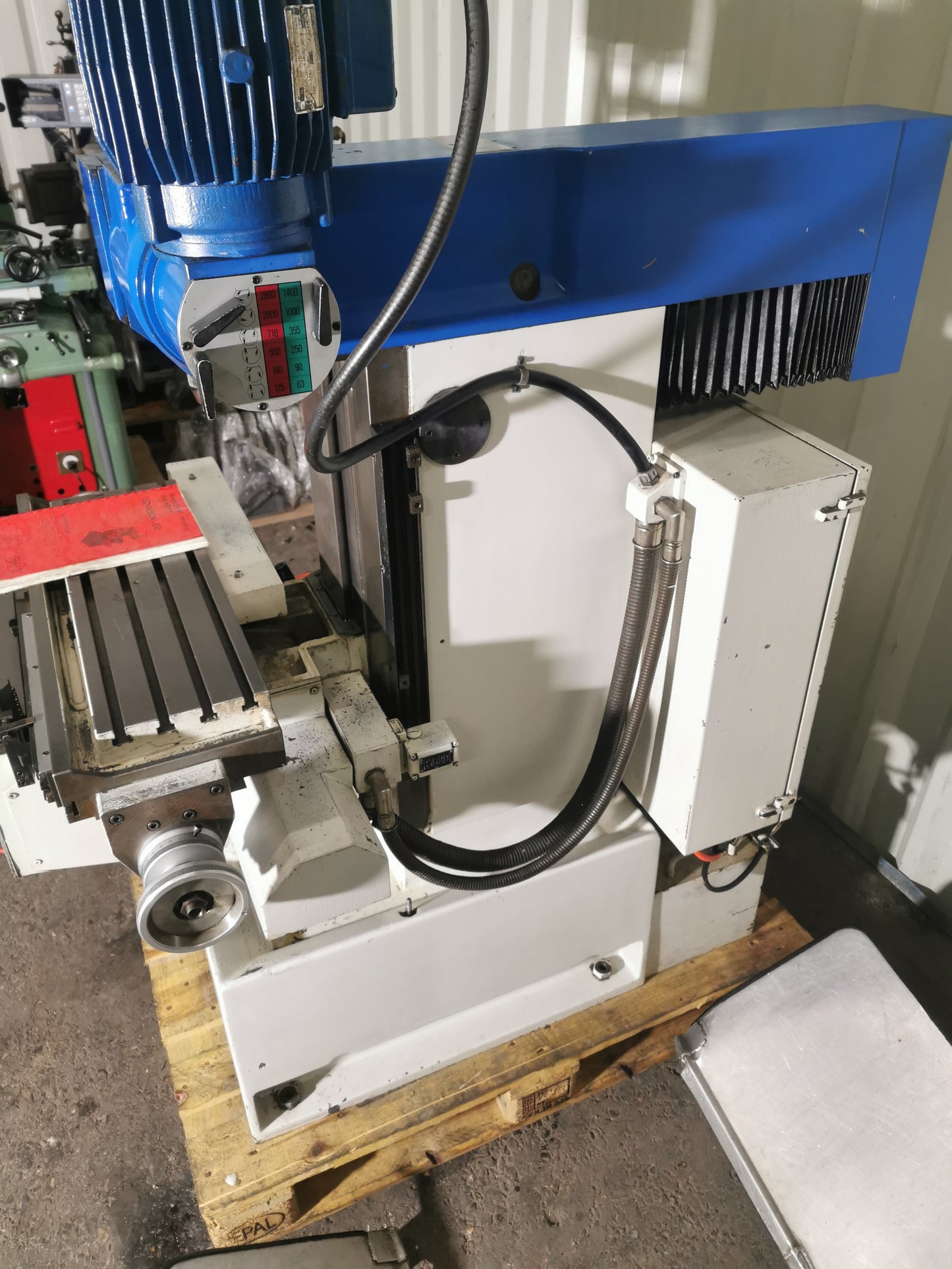 Schaublin 22 Präzisions Universal Fräsmaschine