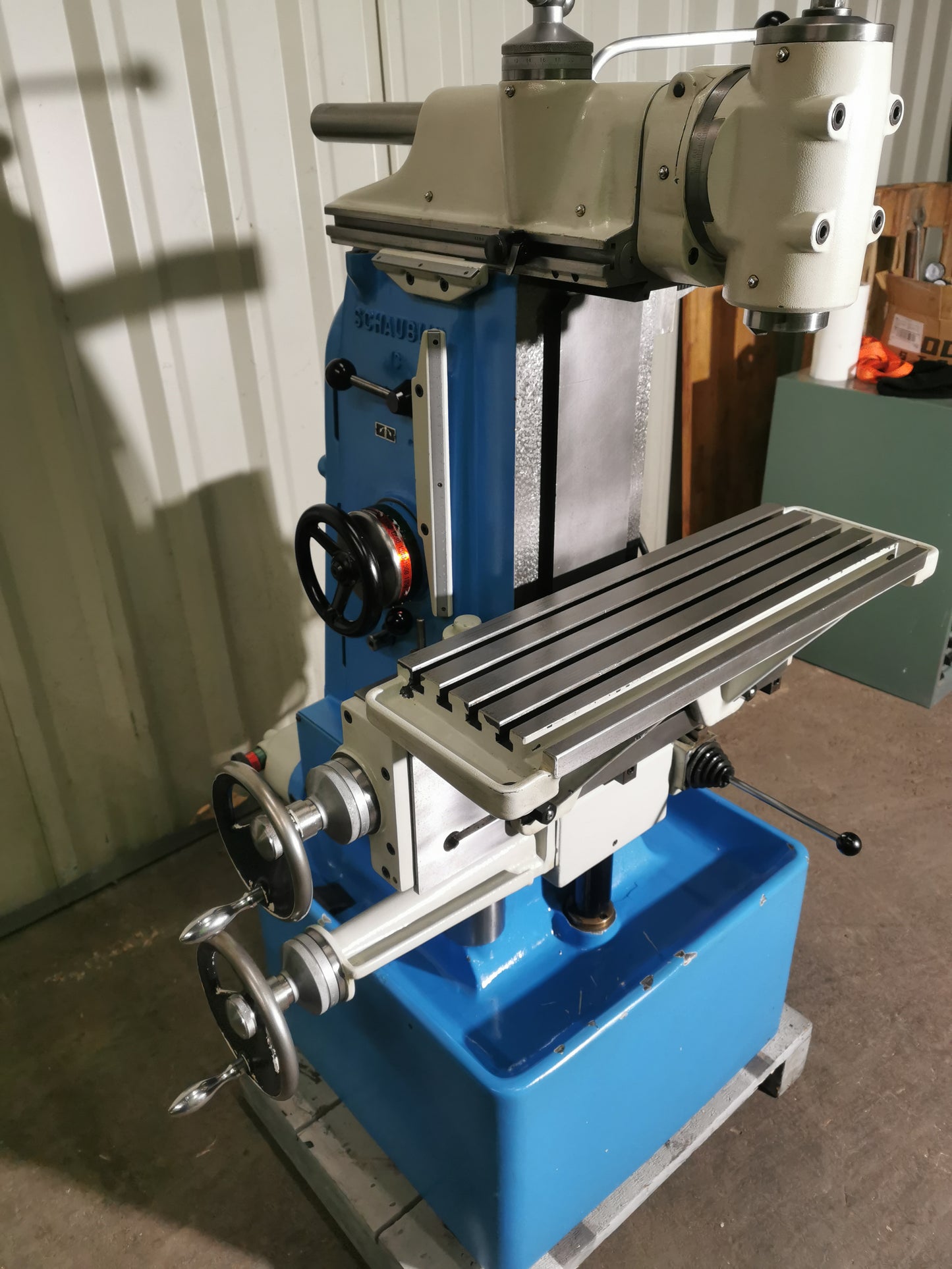 Schaublin 13 Präzisions Fräsmaschine KOMPLETT REVIDIERT