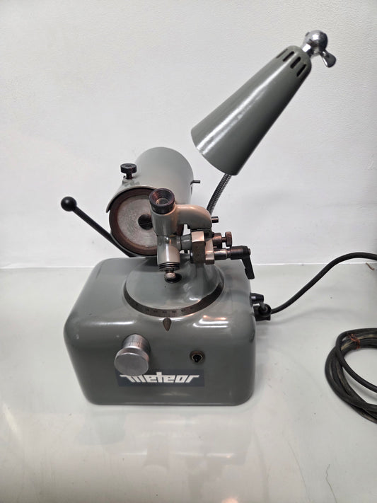 Meteor KBS-3 Präzisions Bohrerschleifmaschine
