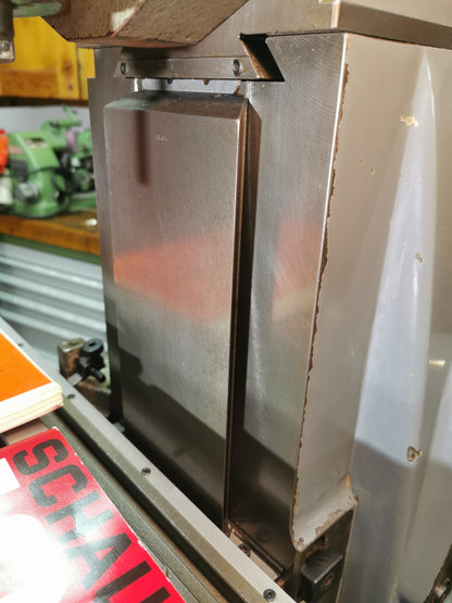 Schaublin 13 Präzisions Fräsmaschine mit Zubehör