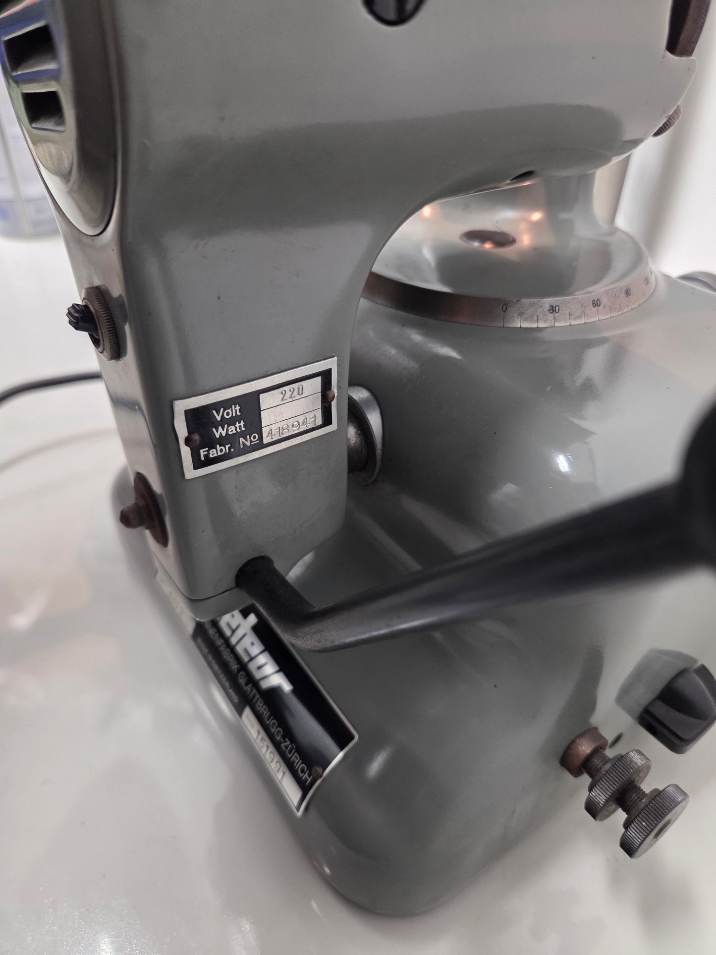 Meteor KBS-3 Präzisions Bohrerschleifmaschine