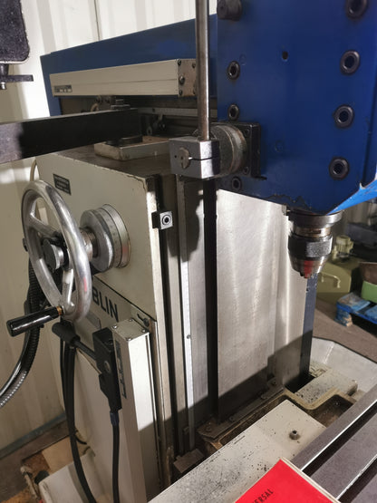 Schaublin 22 Präzisions Universal Fräsmaschine